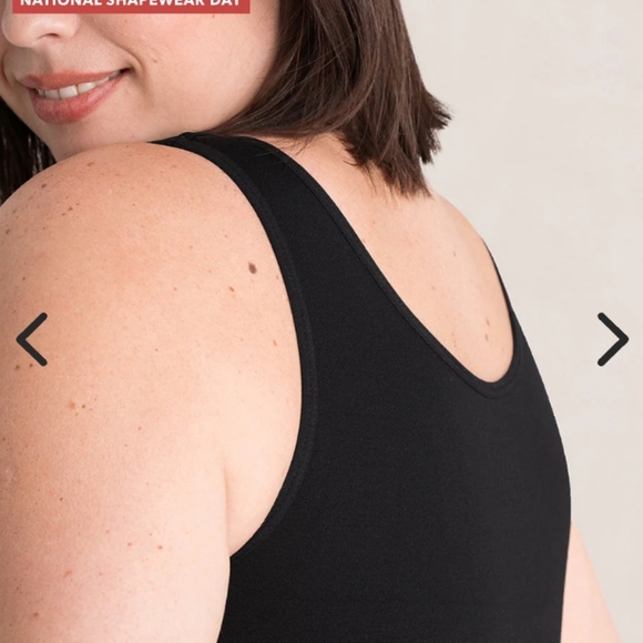 Variety of New Shapermint Essentials All Day Every Day Scoop Neck Cami/Tanks - Picture 11 of 15